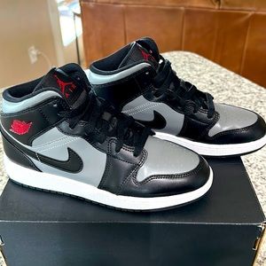 Air Jordan 1 Mid/Black/Red/Particle Grey Size 5.5Y